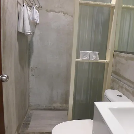 Wesberly Apartments Kuching Luaran gambar