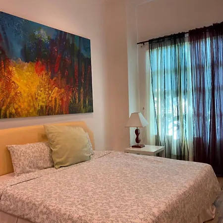 Wesberly Apartments Kuching Bagian luar foto
