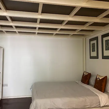Wesberly Apartments Kuching Bagian luar foto