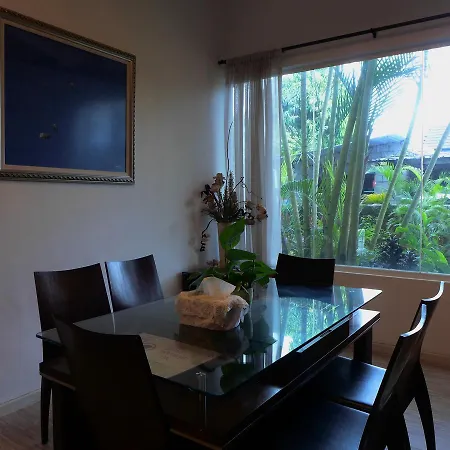 Wesberly Apartments Kuching Luaran gambar