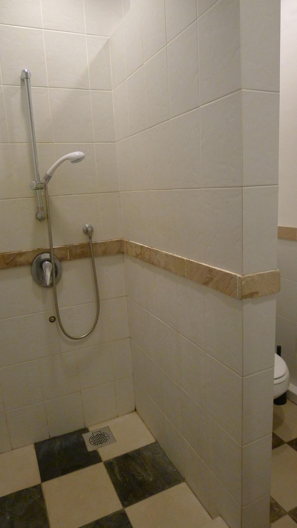 Wesberly Apartment *