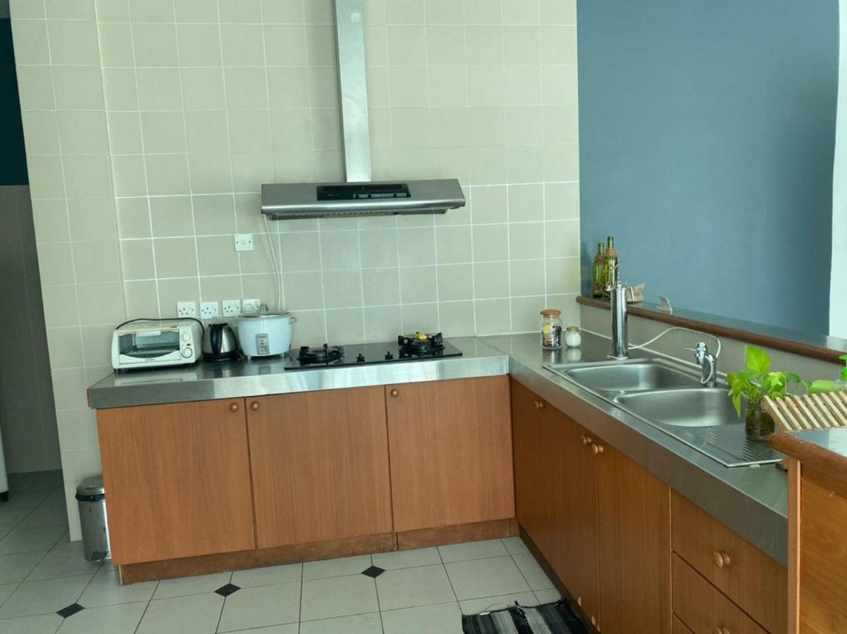 Wesberly Apartment *